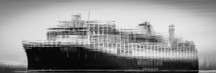 Vinner månedens bilde i november Foto: Torbjørn Sundheim Tema: Gjenspeiling, kun gjenspeilinga Tittel: Havila Capella